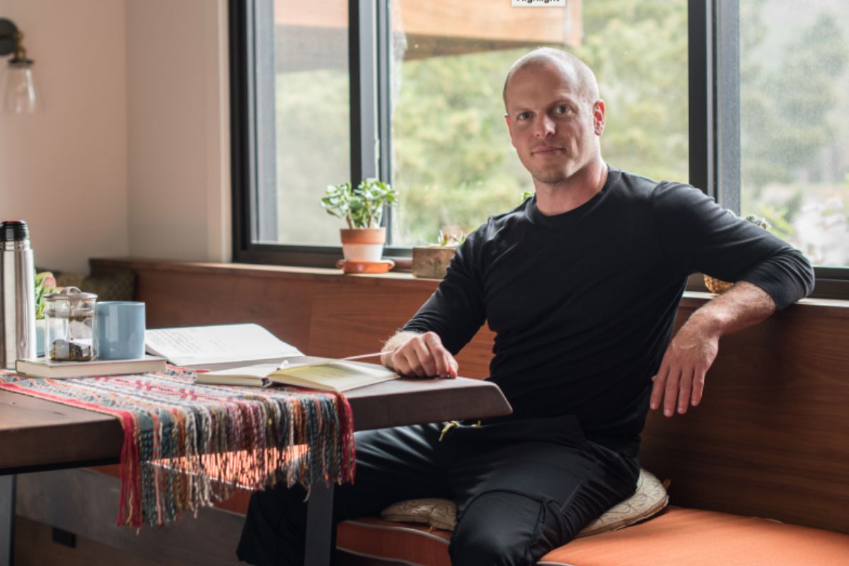 Top Podcasts for Entrepreneurs: Unlock Essential Business Lessons | The Business Tycoon
