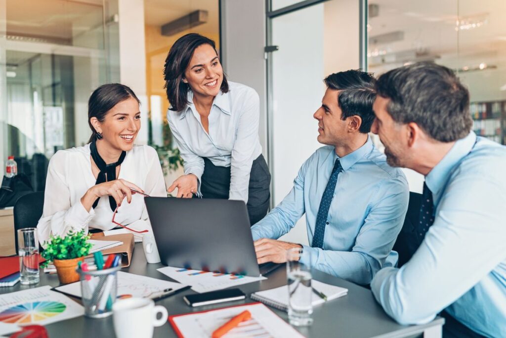 Entrepreneurship Lessons: Effective Communication Techniques for Leaders | The Business Tycoon