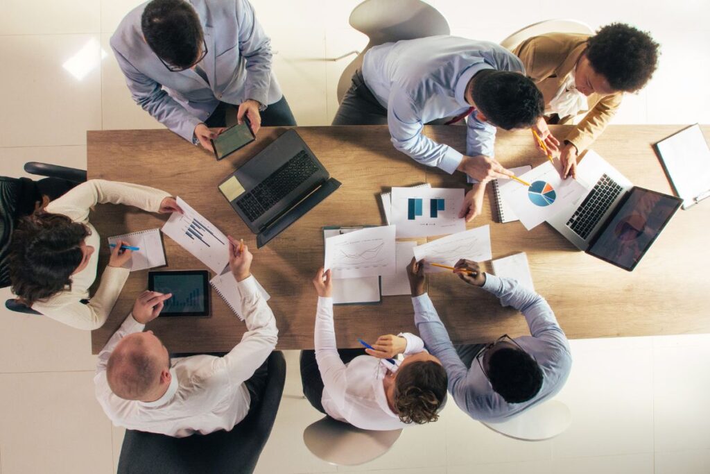 Mastering Effective Leadership Skills: Guide to Lead with Impact | The Business Tycoon