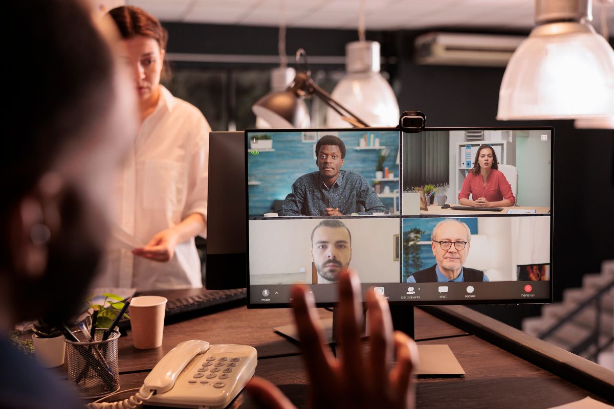 The New Office is Online: Top Software for Managing Remote Teams Seamlessly