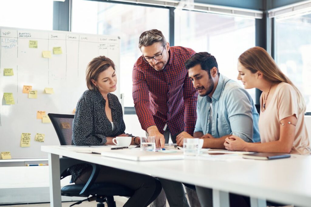 Reinventing Work: The Future of Digital Workplace Solutions in a Hybrid Era | The Business Tycoon