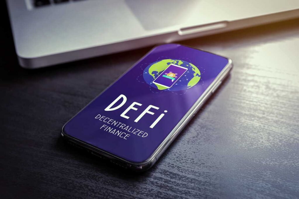 Decoding DeFi: Can Decentralized Finance Outshine Traditional Banking?