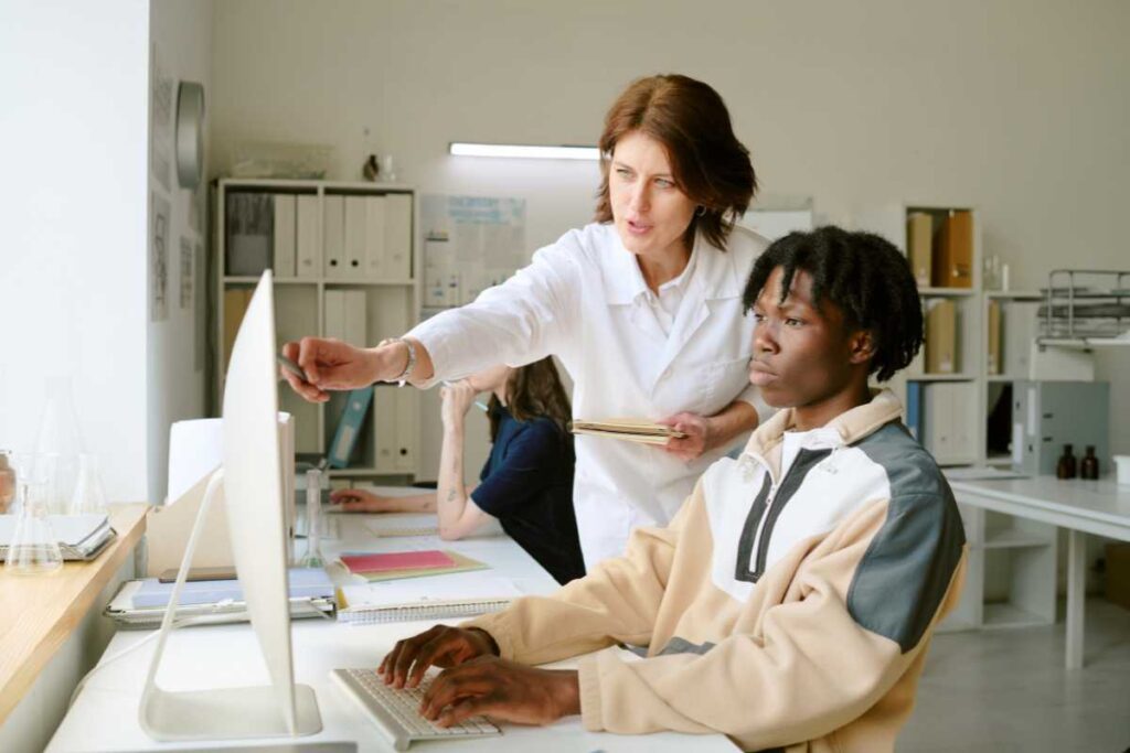 Upskilling or Outskilling? How AI is Forcing Workers Back to School | The Business Tycoon